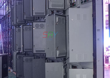 강철 내각 물자를 가진 1R1G1B IP65 P16 LED 스크린 내각 8000cd/sqm 협력 업체