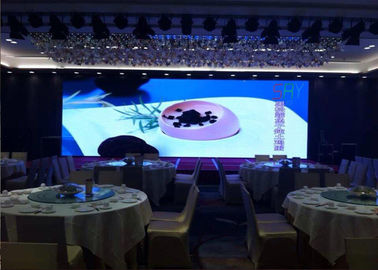 P5 자동의 풀 컬러 IP43 SMD 실내 LED 영상 벽 1800CD 광도 협력 업체