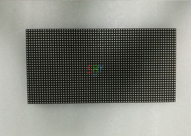 40000의 점/sqm 옥외 P5 발광 다이오드 표시 단위 64 x 32 화소 SMD2727 무선 제어 카드 협력 업체